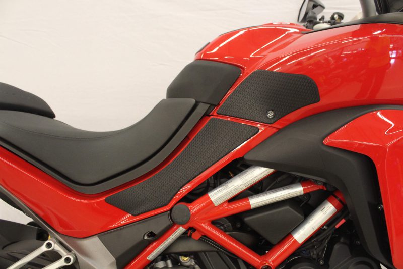 motorcycle tank grips and tank Pads - techspec
